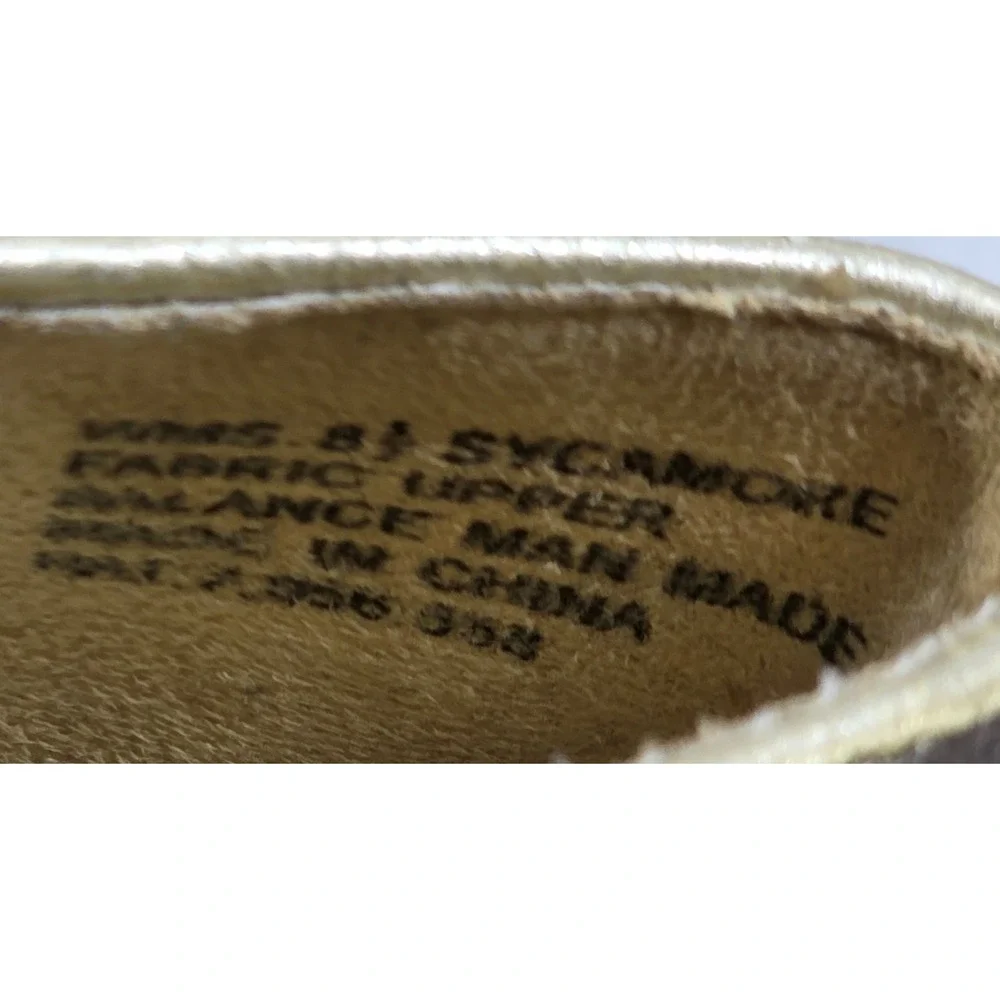 New Directions Sycamore Camo Chain Loafer Flats‎ Gold Trim Green Brown Size 8.5